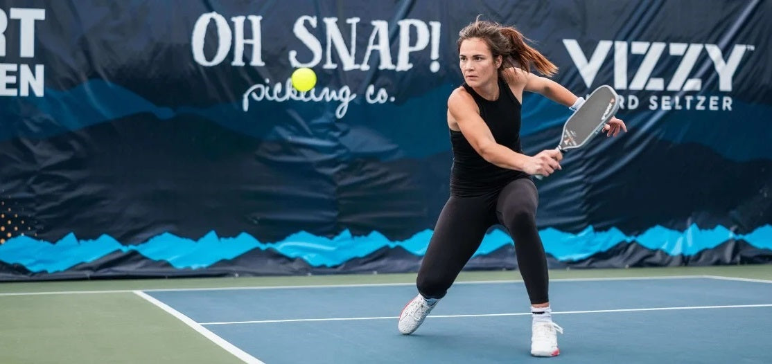 Lea Jansen in the middle of a pickleball point