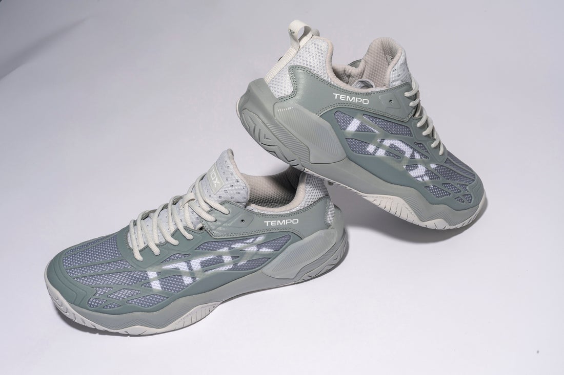 NOX TEMPO pickleball shoes.